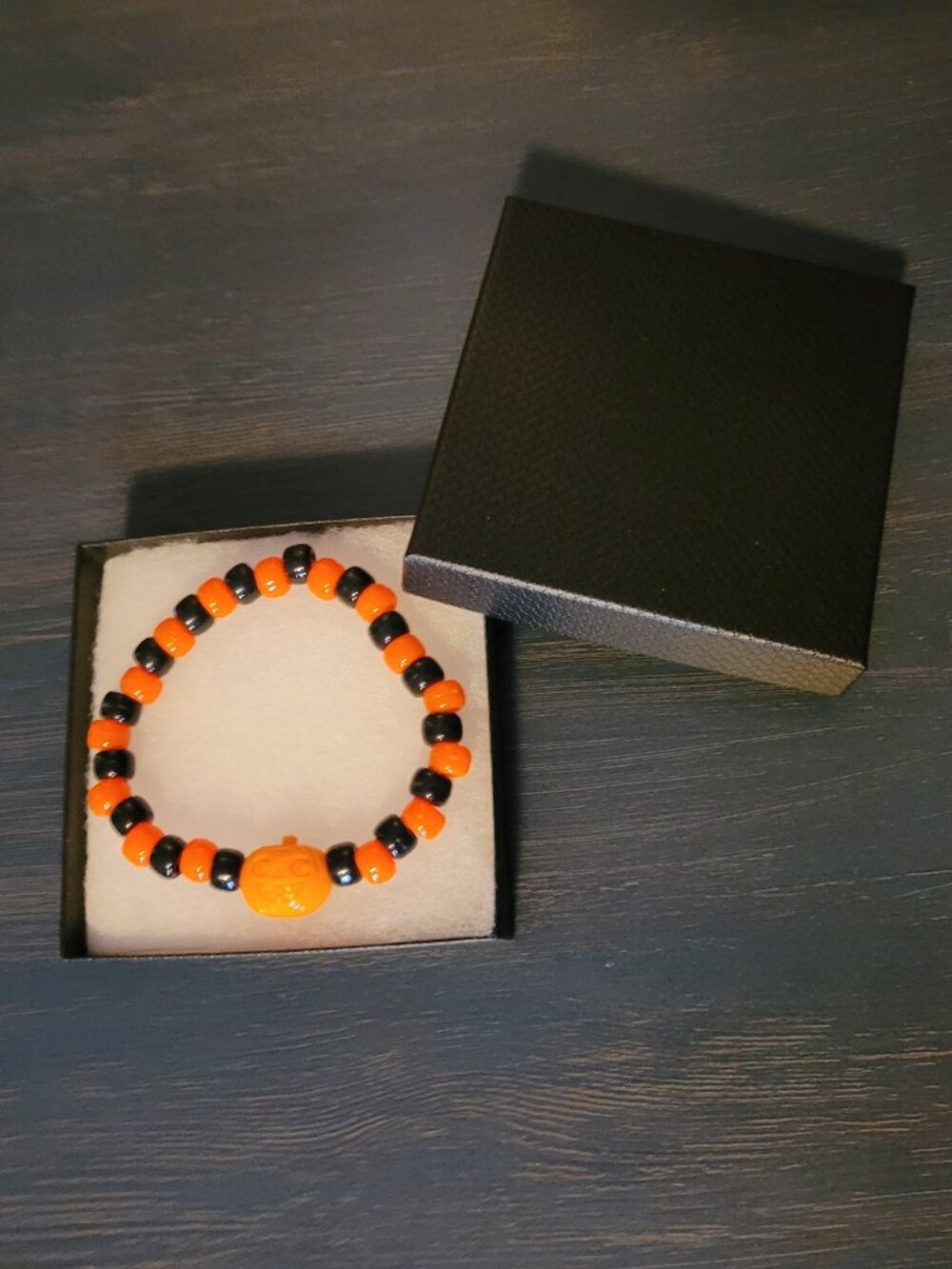 Halloween Jack-o'-lantern Bead Bracelet